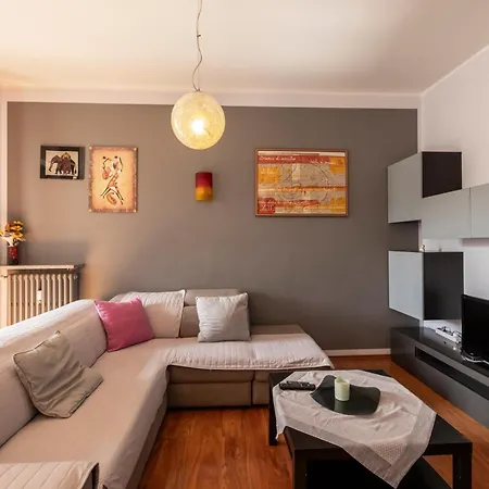 Center Whit Private Parking Apartment