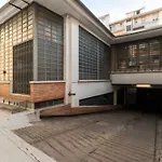Center Whit Private Parking Daire *