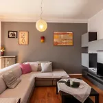 Center Whit Private Parking Daire