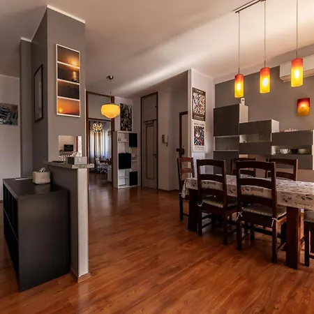 Center Whit Private Parking * Torino