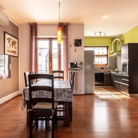 Apartment Center Whit Private Parking Turin