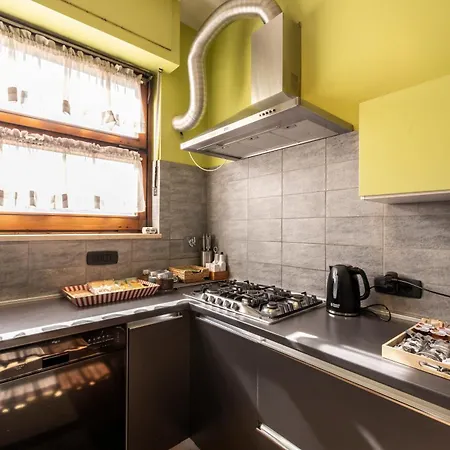 Center Whit Private Parking * Torino